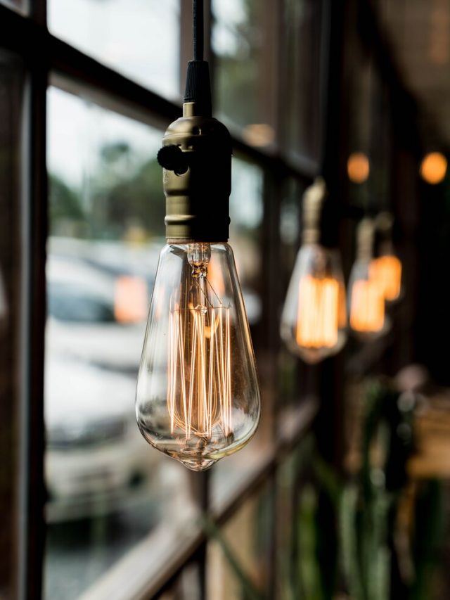 linda-decoracao-de-lampada-leve_1339-7081