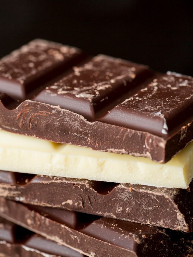 mix-de-diferentes-barras-de-chocolate_23-2148173371