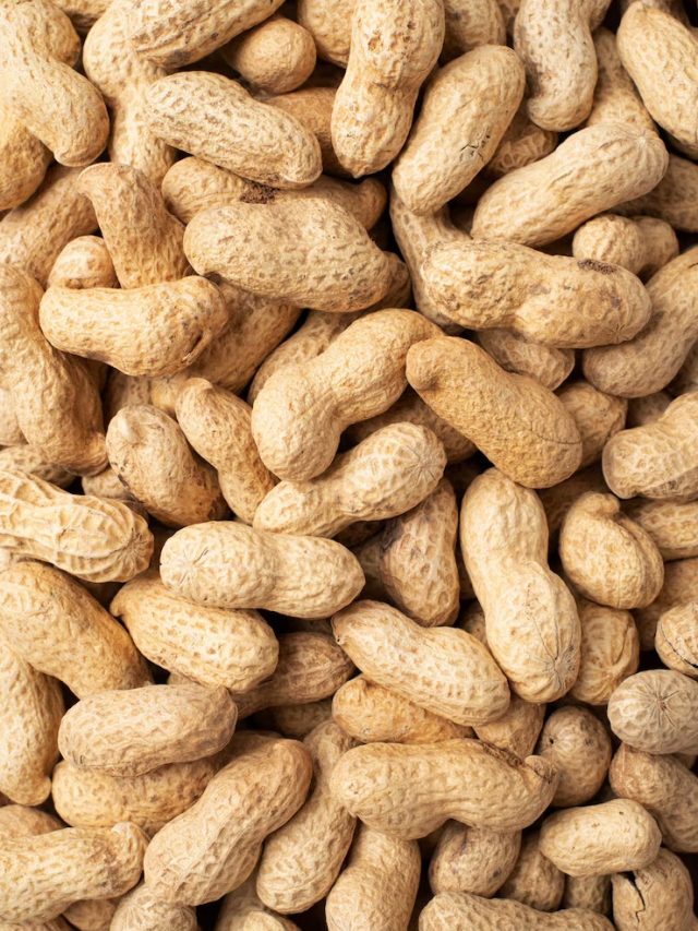 alimentos-comuns-que-podem-causar-reacoes-alergicas-em-pessoas_23-2149870597