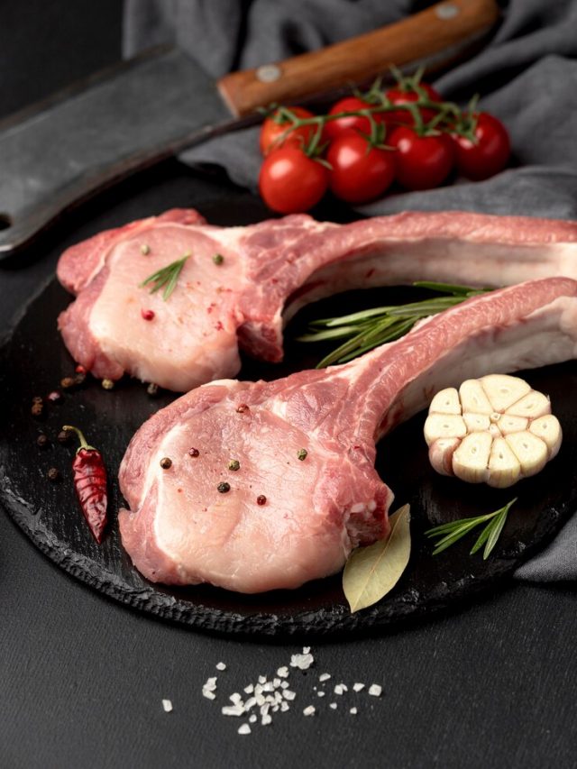 carne-preparada-para-cozinhar-na-panela_23-2148599758