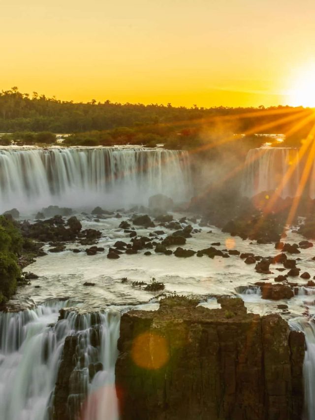 9-Cataratas-do-Iguacu-Creditos_-Nilmar-Fernando-FotoEquipeCataratas-scaled